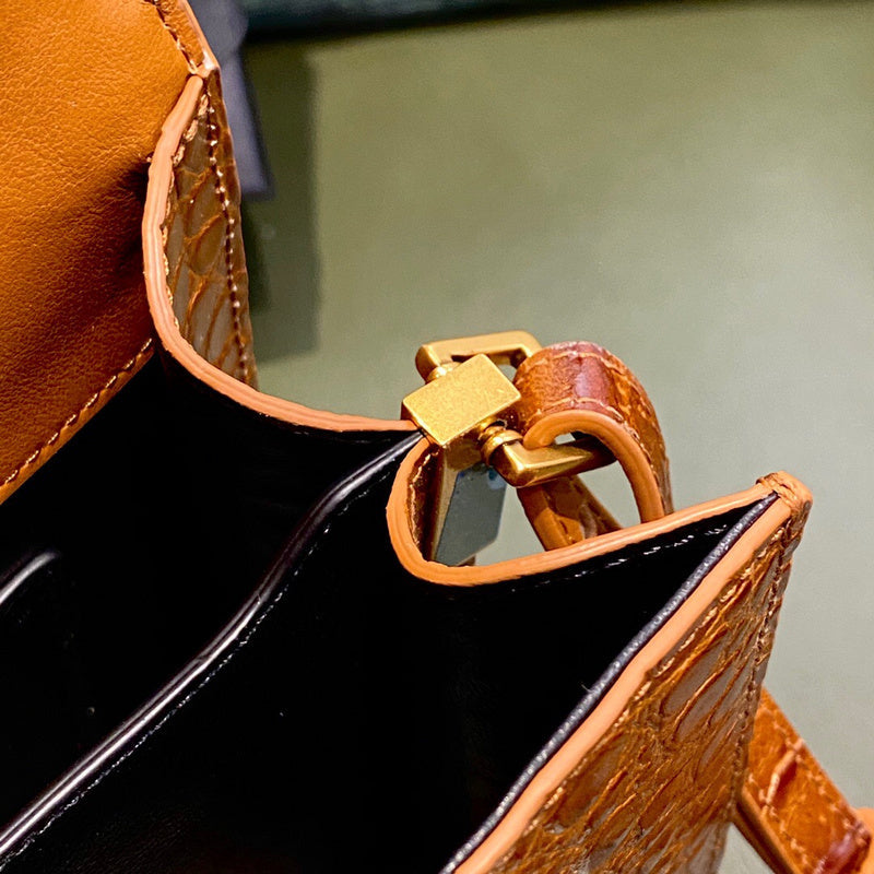 Amelia - YSL Bag - 3747