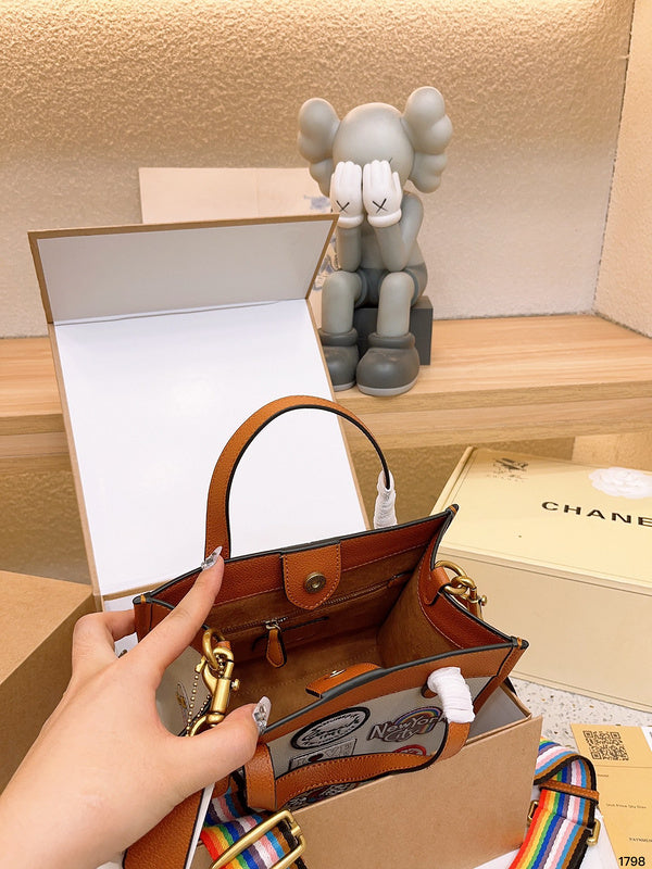 Amelia - CCH Bags - 015