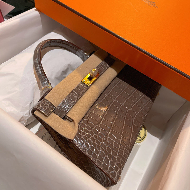 Amelia - HMS Bags - 1817