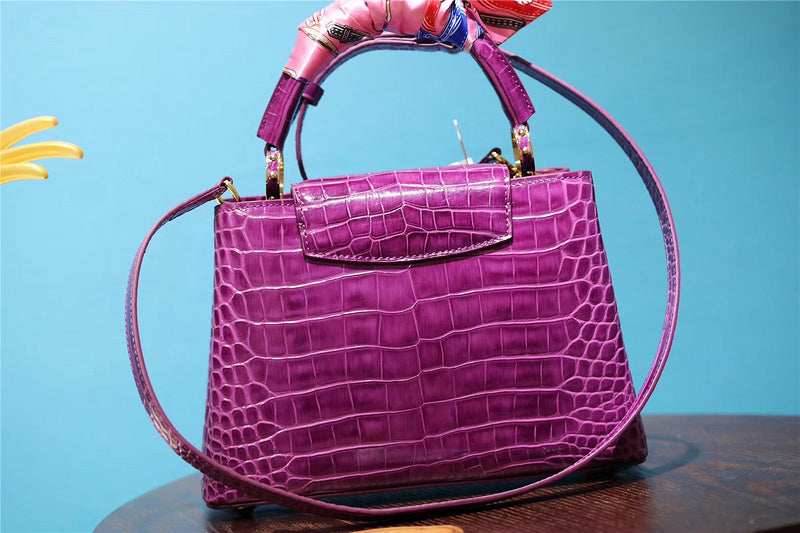 Fan Fashion Lu-Vi bags - 8350
