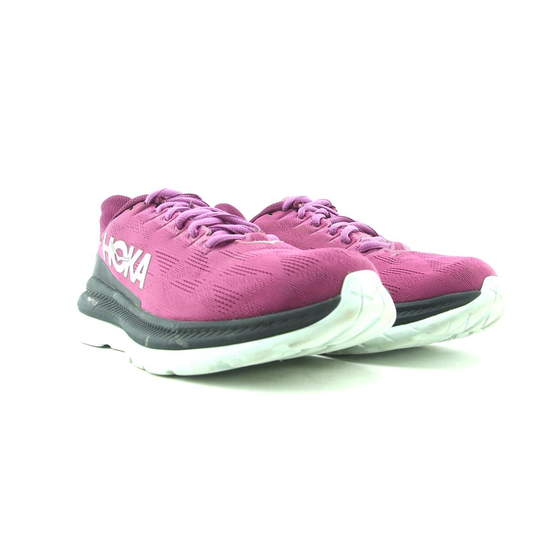HOKA ONE ONE MACH 4