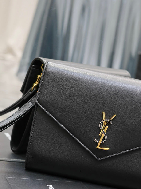 Amelia - YSL Bag - 2364
