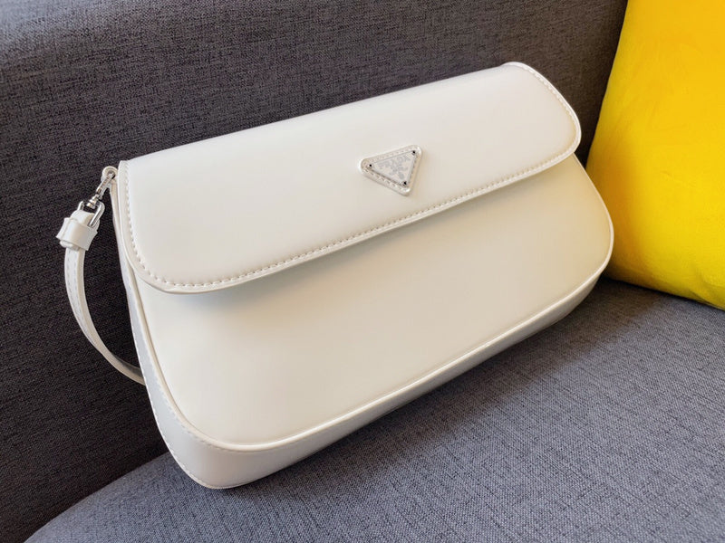 Barnes-Bags - Prada Bags - 932