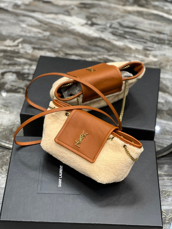 Amelia - YSL Bag - 4224