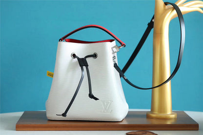Fan Fashion Lu-Vi bags - 8559