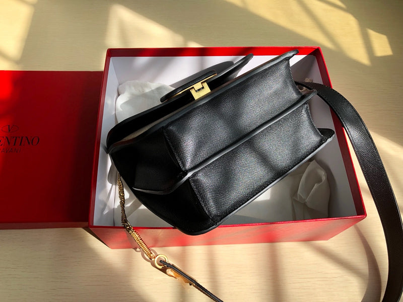 VAL LUXURY BAGS - FOR FASHION LOVERS  AFFORDABLE LUXURY BAGS- 1313