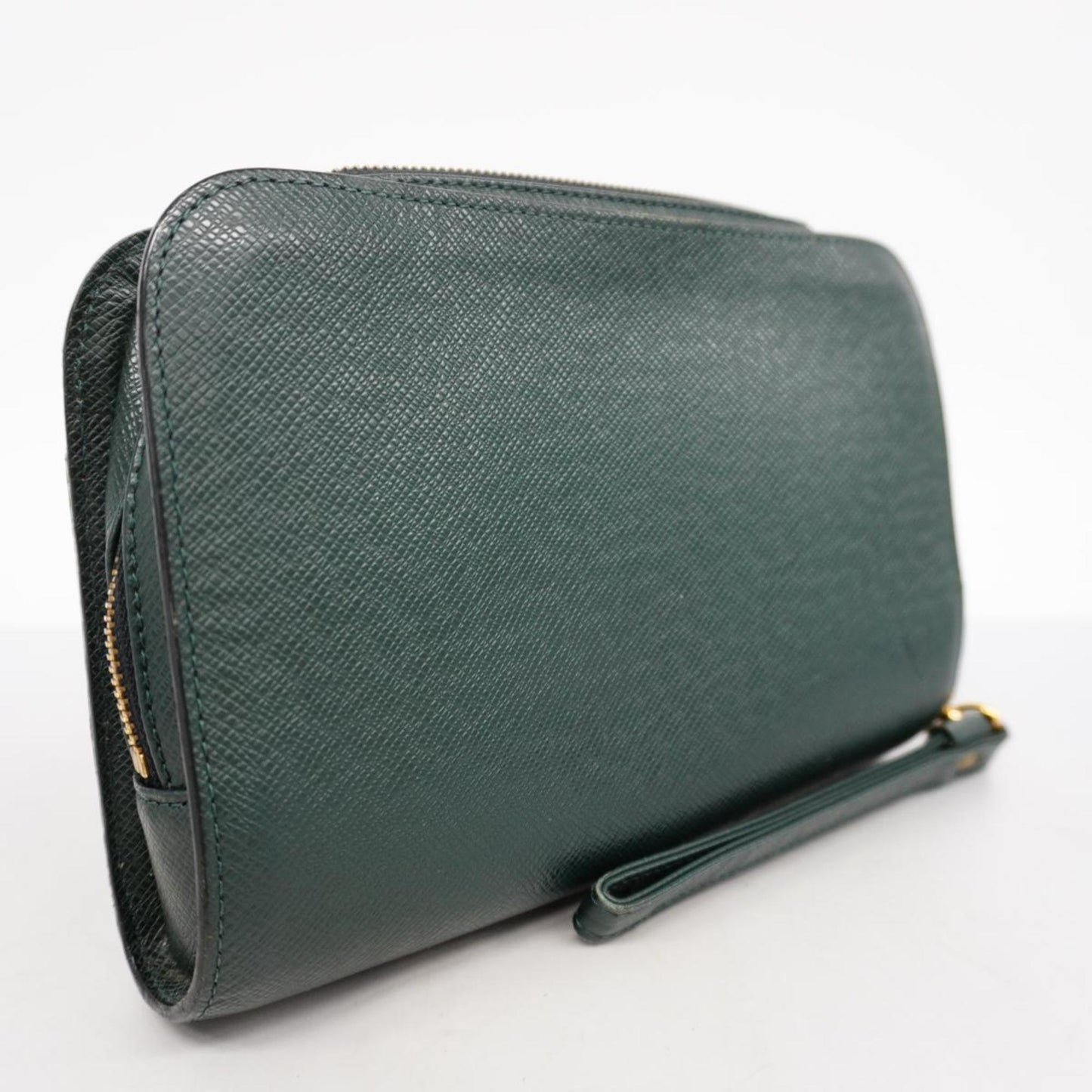 Louis Vuitton Taiga  Leather Clutch Bag