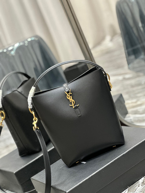 Amelia - YSL Bag - 3970