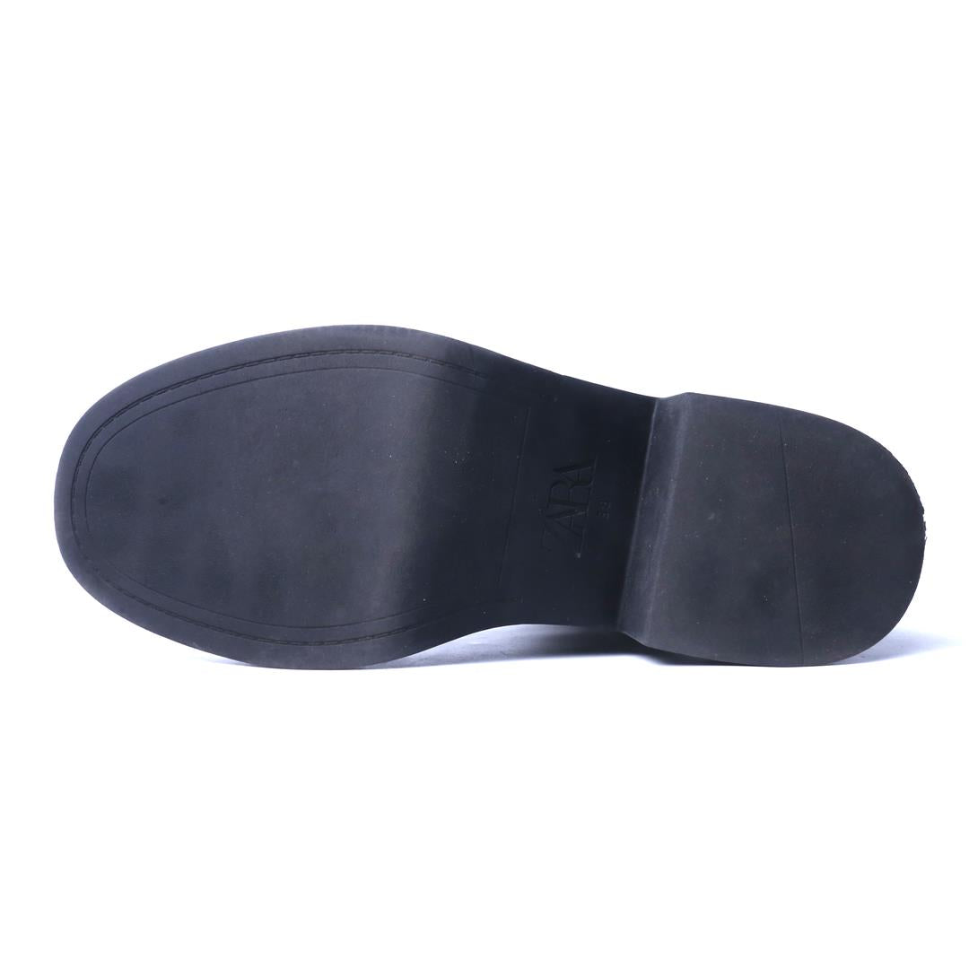 ZARA. .