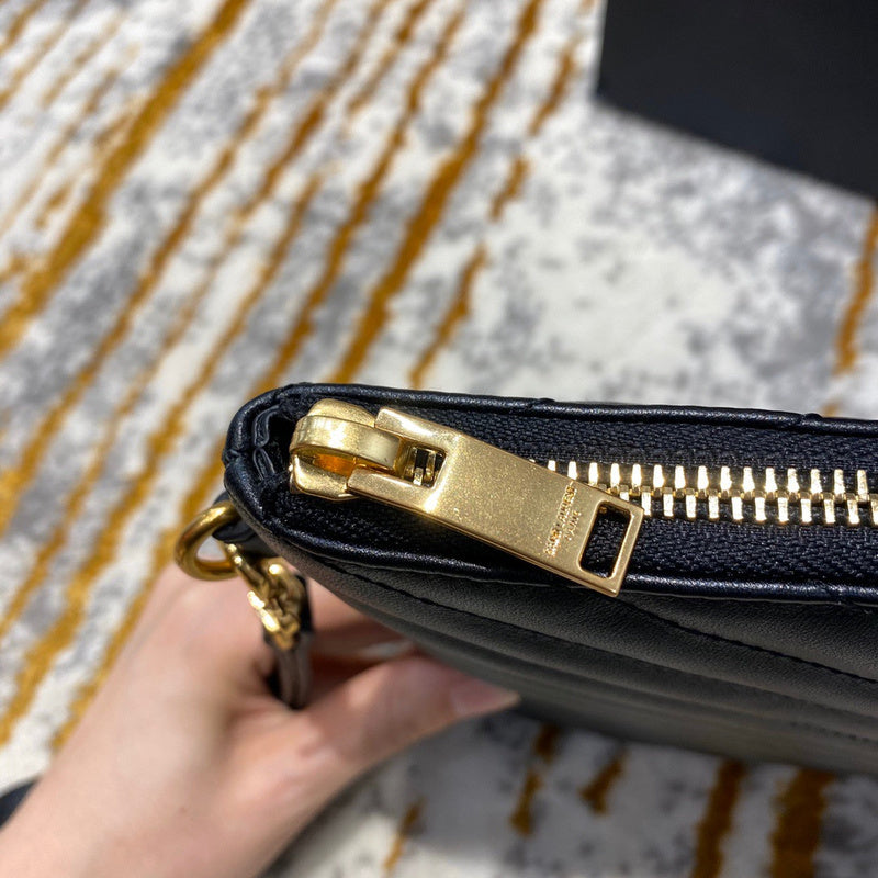 Amelia - YSL Bag - 3753