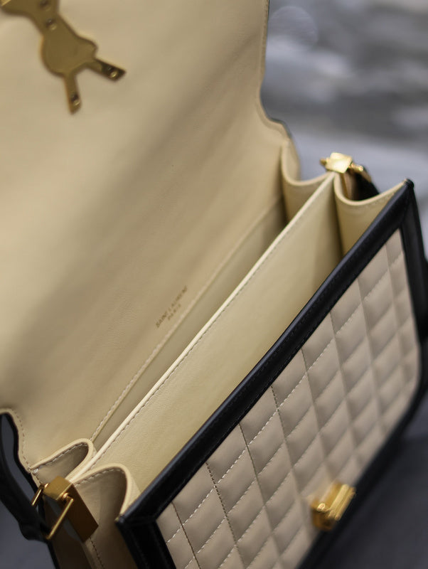 Amelia - YSL Bag - 4008