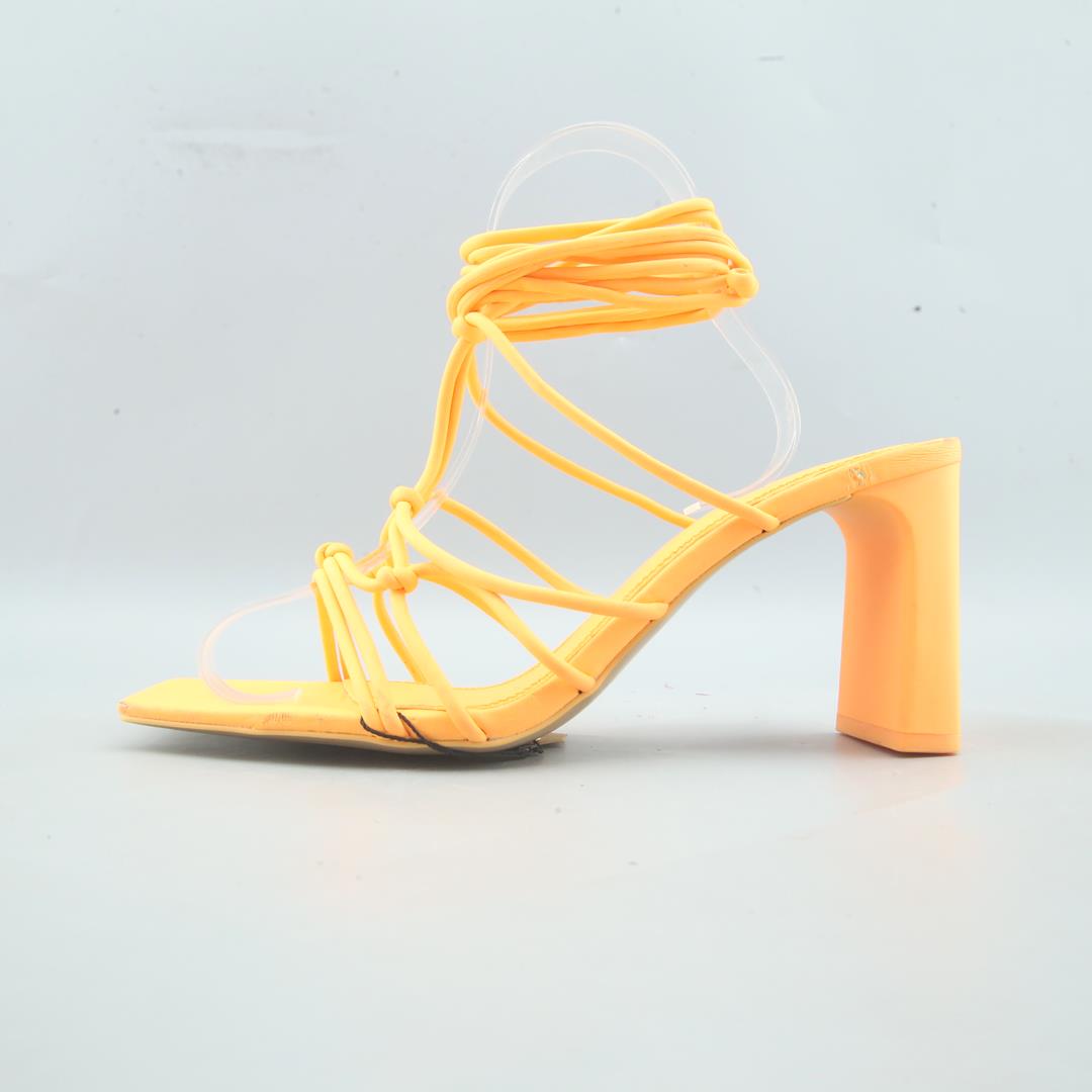 STRADIVARIUS .