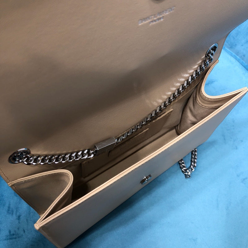 Amelia - YSL Bag - 2280