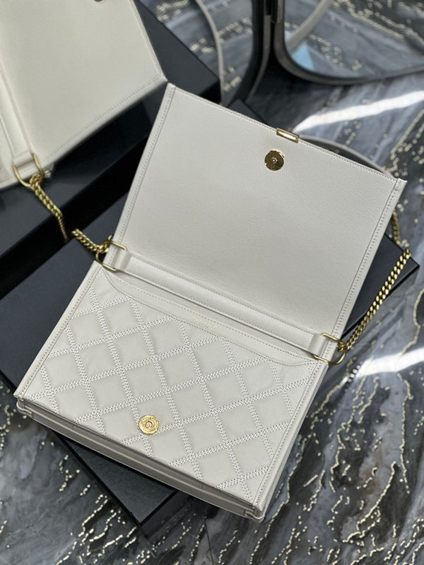 Amelia - YSL Bag - 2470