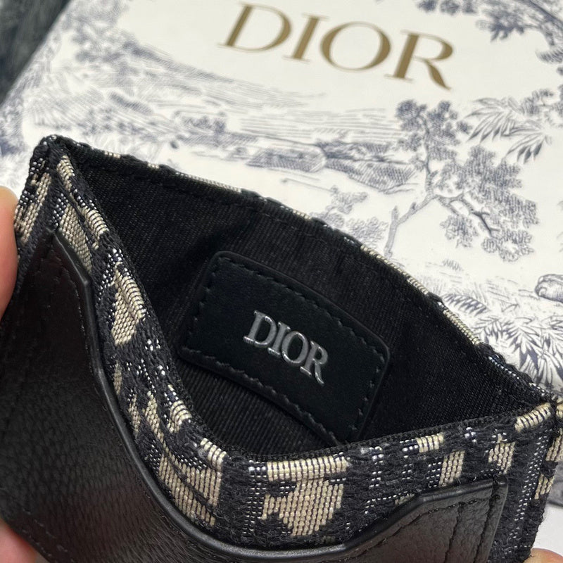 Amelia - DOR Wallets - 043