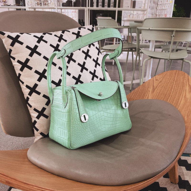 Amelia - HMS Bags - 1607