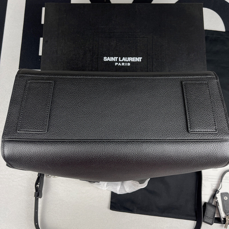 Amelia - YSL Bag - 2252