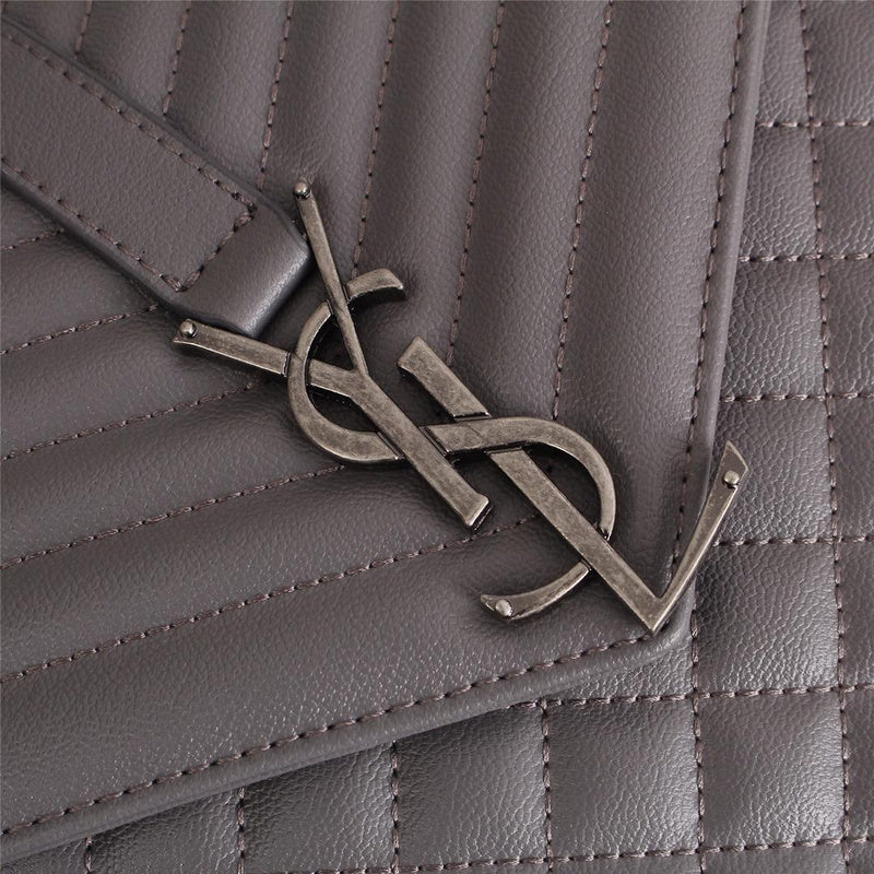 Amelia - YSL Bag - 2802