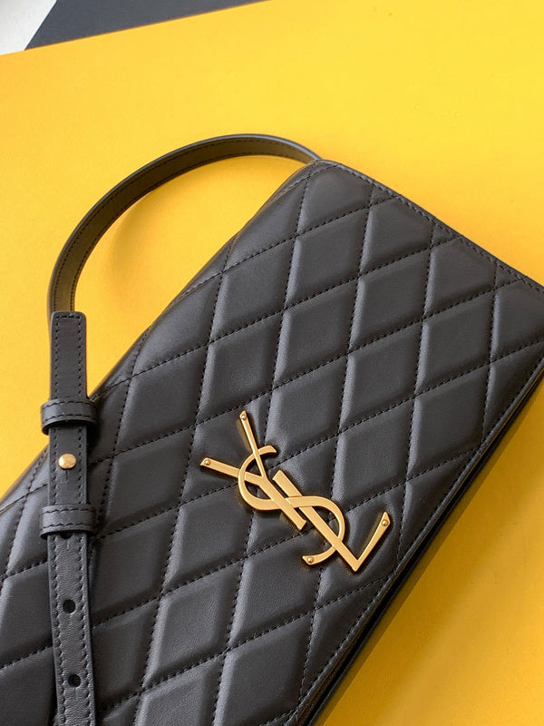 Amelia - YSL Bag - 4171
