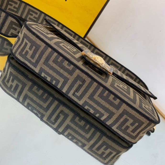 Amelia's Bag Gallery - VAR Bags - 197