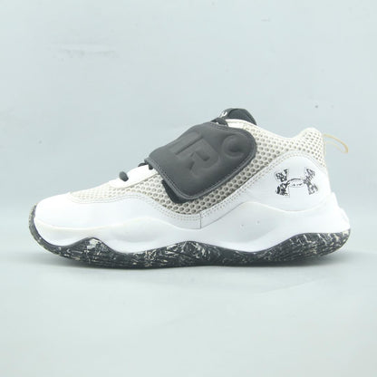 UNDER ARMOUR ZONE BB 2
