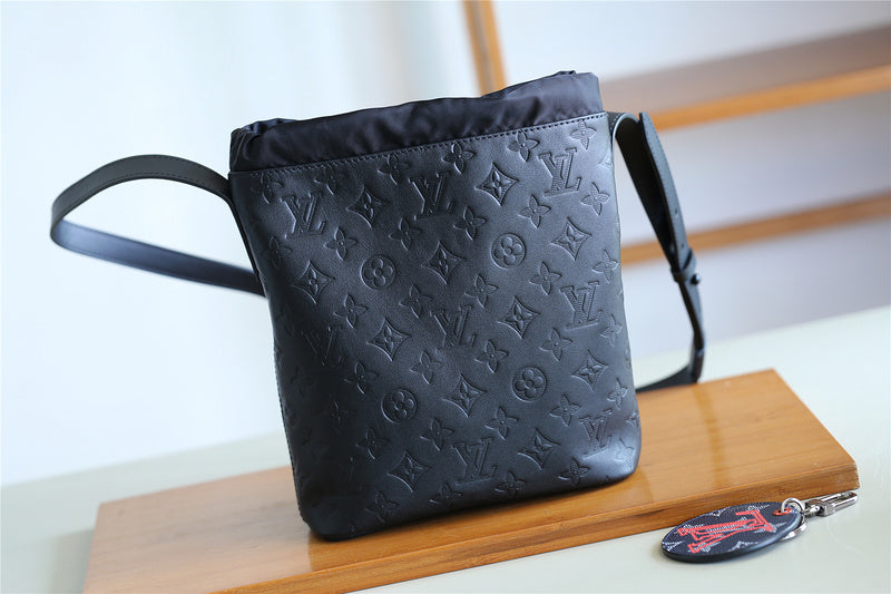Fan Fashion Lu-Vi bags - 10488