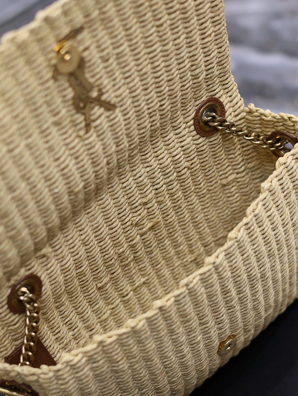 Amelia - YSL Bag - 1828