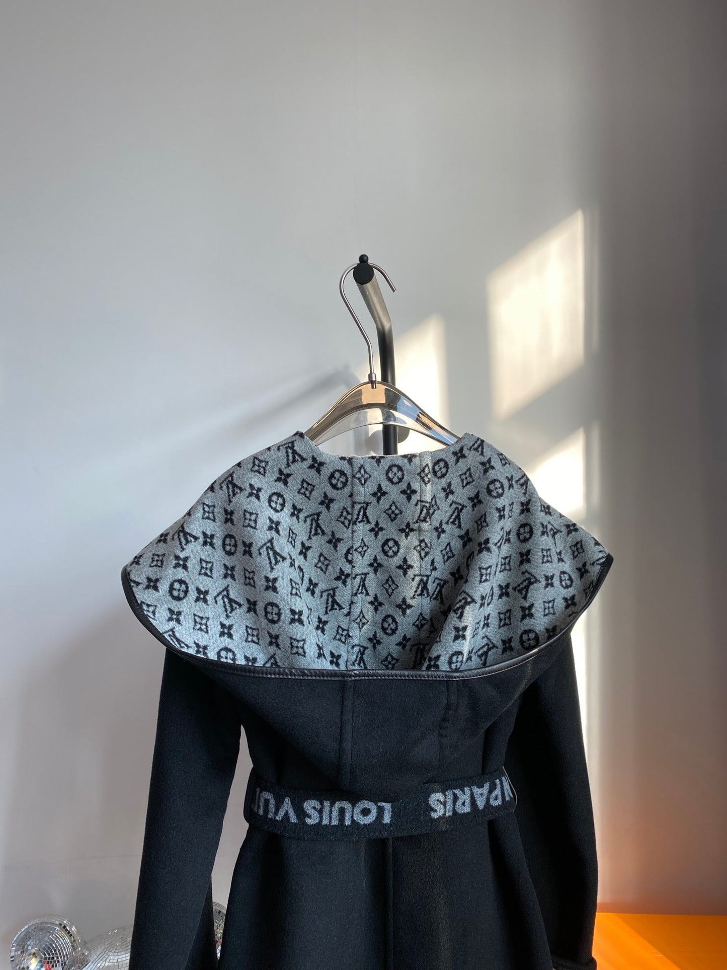 Luxury Louis Vuitton  Wrap Coat 044