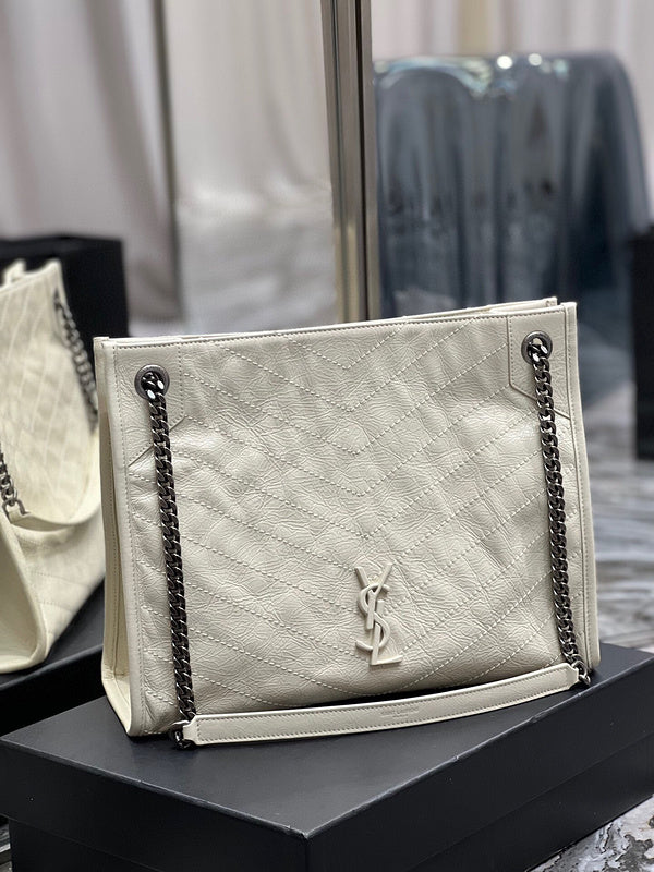 Amelia - YSL Bag - 1240