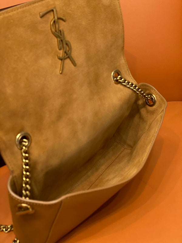 Amelia - YSL Bag - 2047
