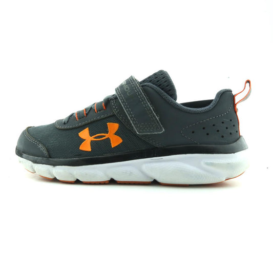 UNDER ARMOUR  ASSERT 8
