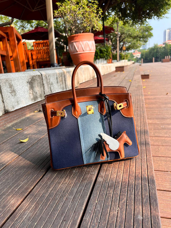 Amelia - HMS Bags - 1763