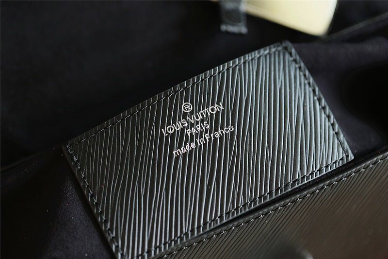Fan Fashion Lu-Vi bags - 8497