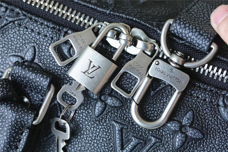 Fan Fashion Lu-Vi bags - 11161