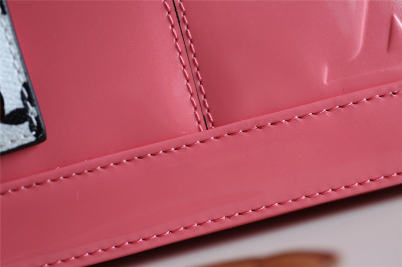 Fan Fashion Lu-Vi bags - 8277