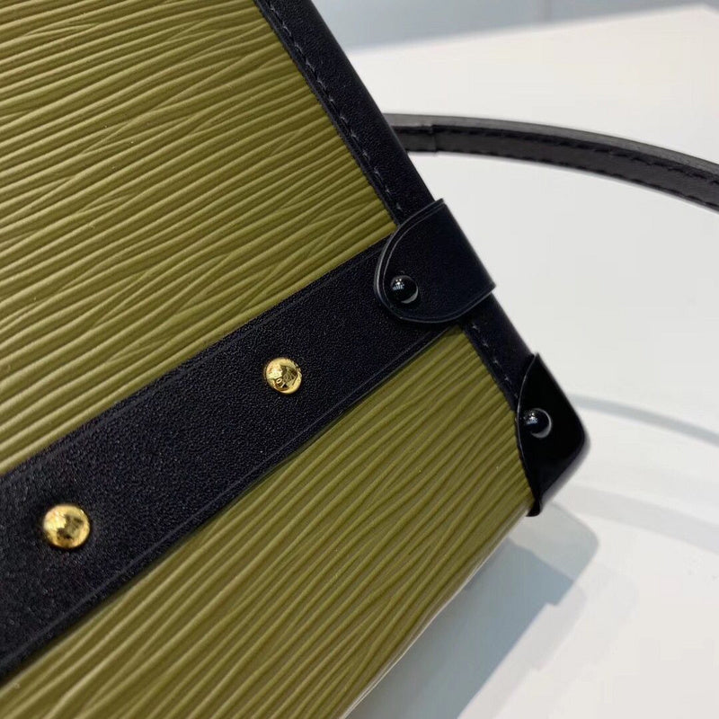 Fan Fashion Lu-Vi bags - 17855