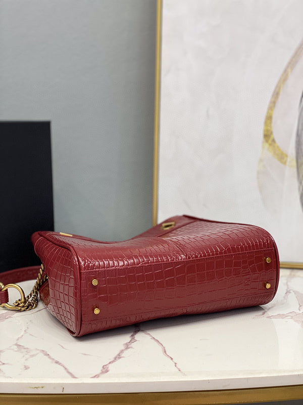 Amelia - YSL Bag - 2135