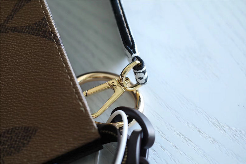 Fan Fashion Lu-Vi bags - 8392