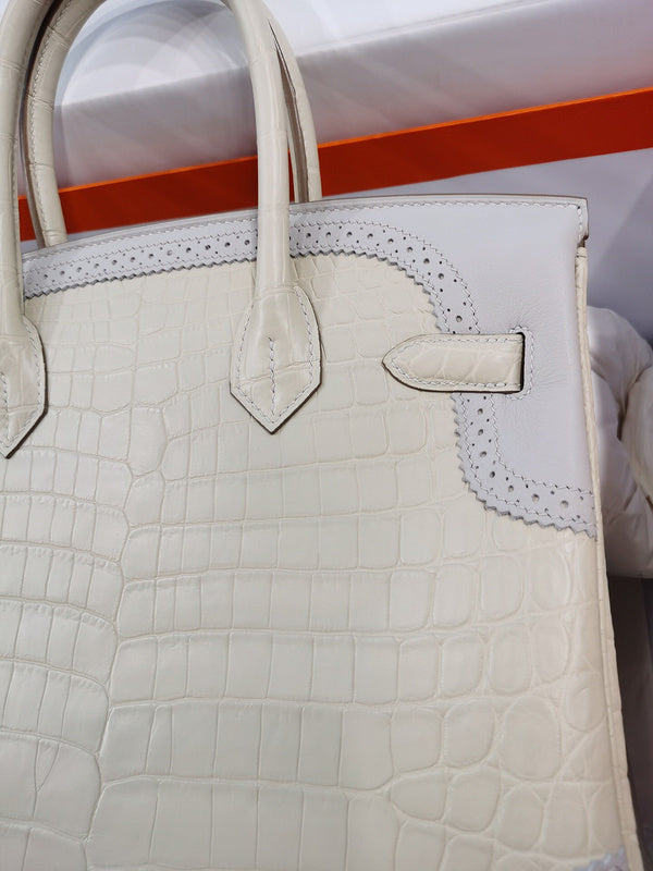 Amelia - HMS Bags - 1586