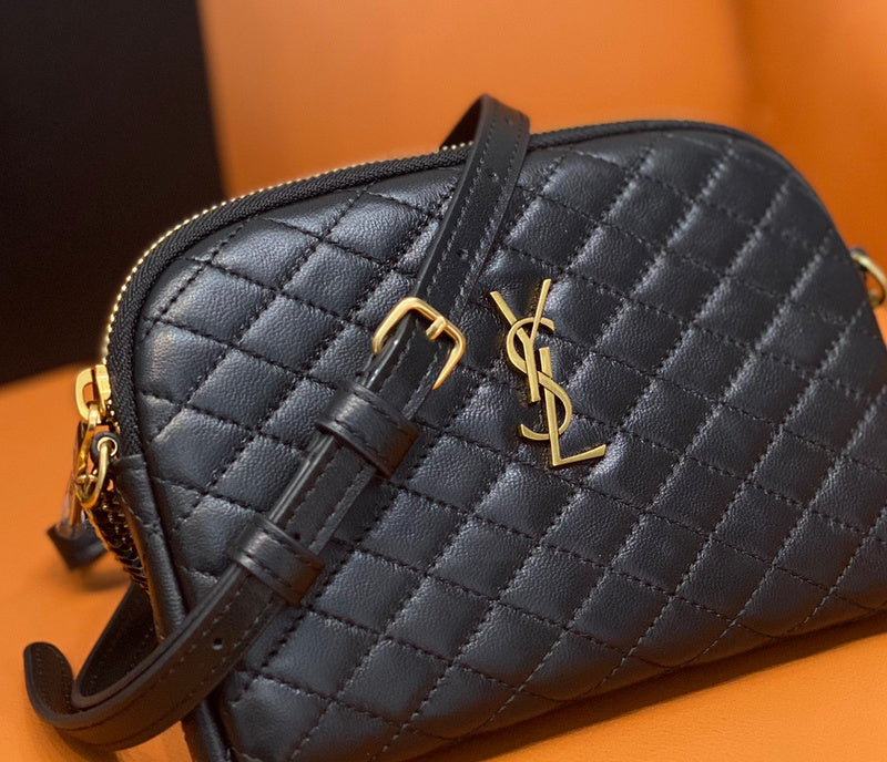 Amelia - YSL Bag - 2056
