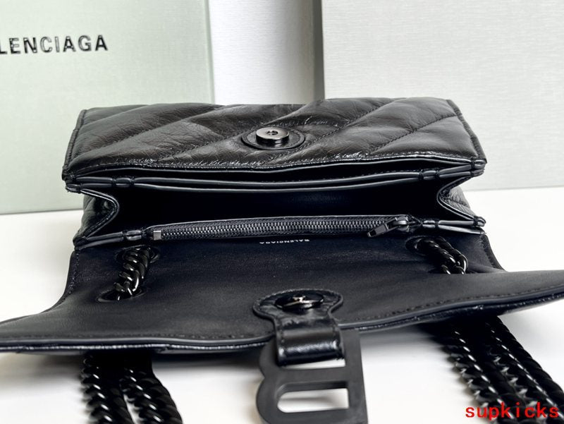 Amelia- BG Hourglass Bags - 060