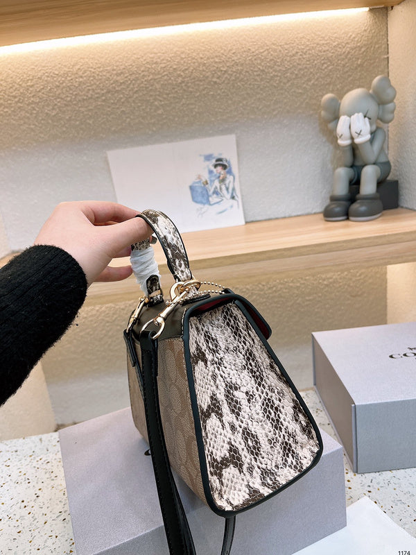 Amelia - CCH Bags - 335