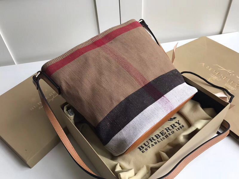 Burberry Bags - Bagsattire   434