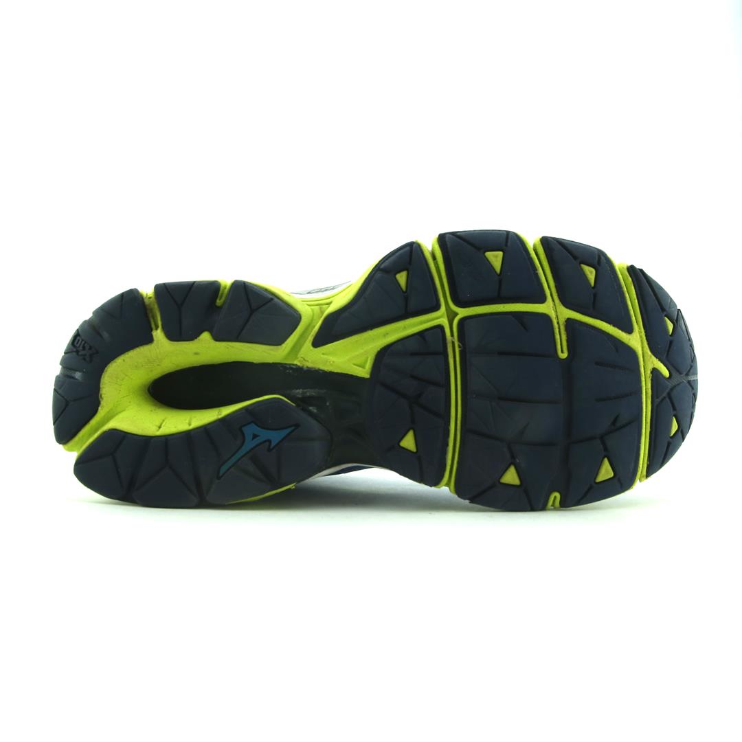 MIZUNO WAVE HORIZON