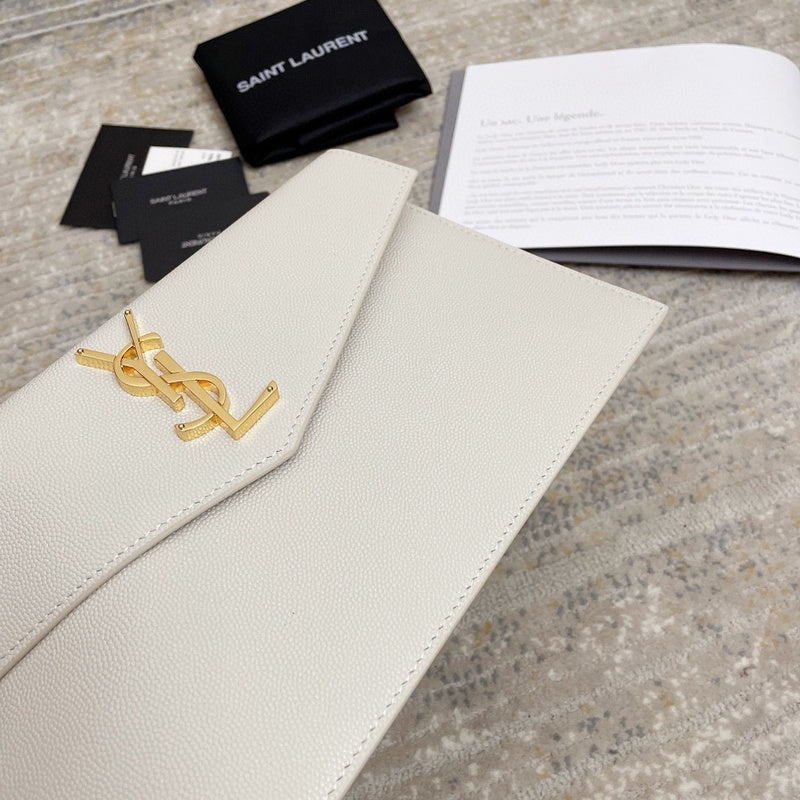 Amelia - YSL Bag - 3821