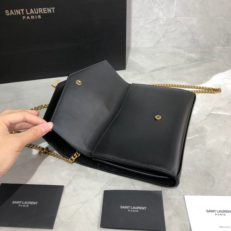 Amelia - YSL Bag - 4077