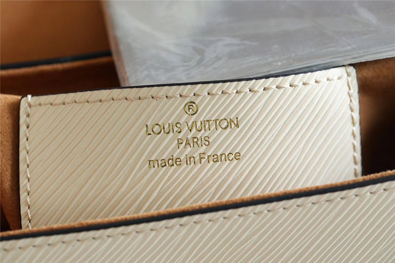 Fan Fashion Lu-Vi bags - 8462
