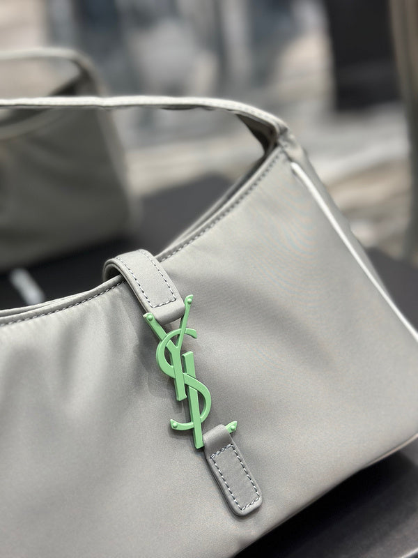 Amelia - YSL Bag - 1922