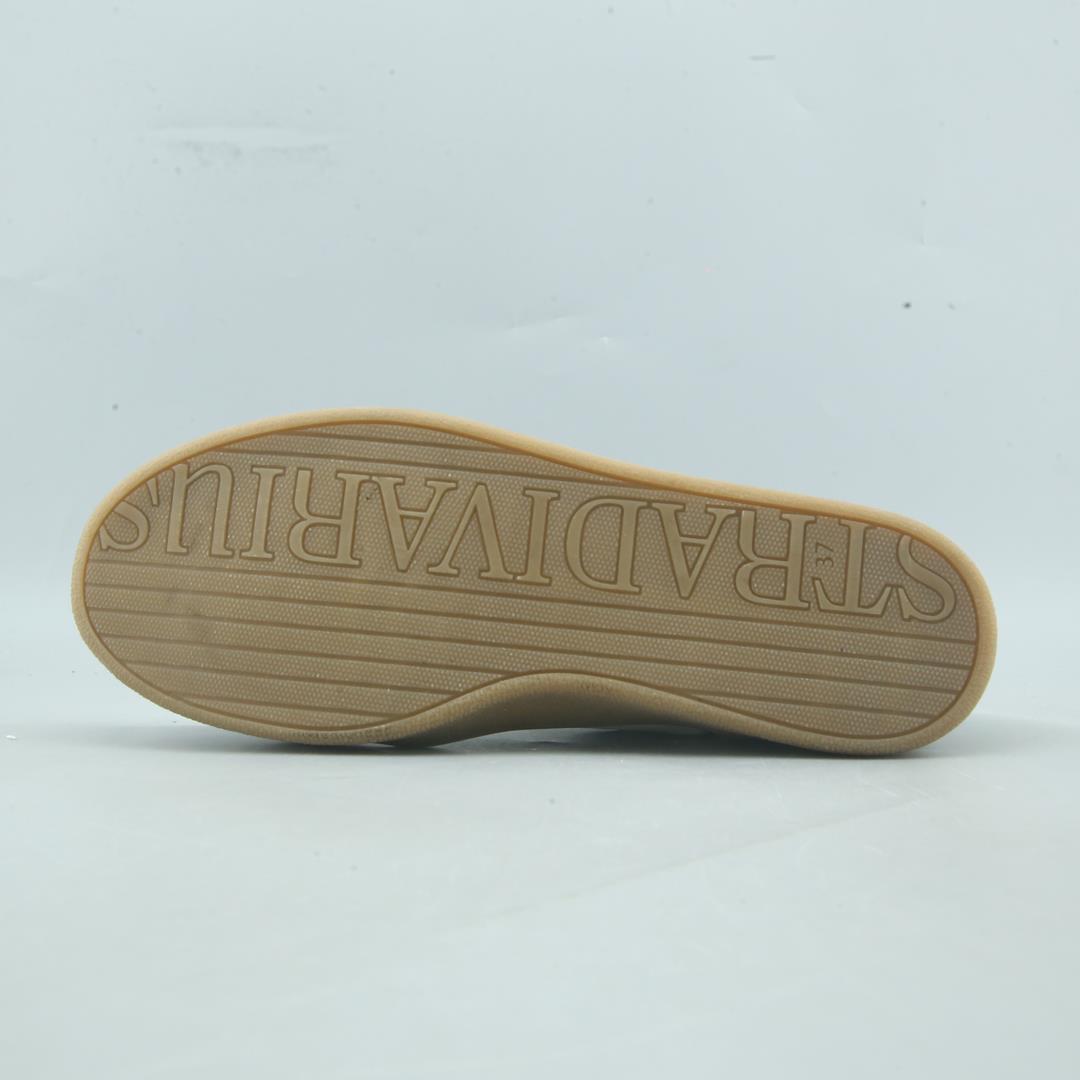 STRADIVARIUS .