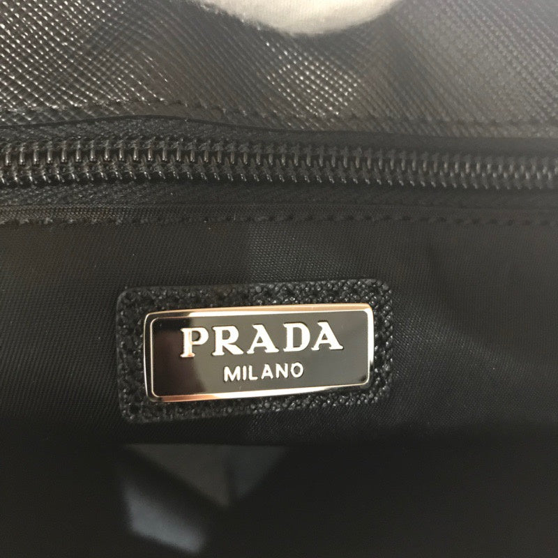 Amelia - PD Wallets - 001